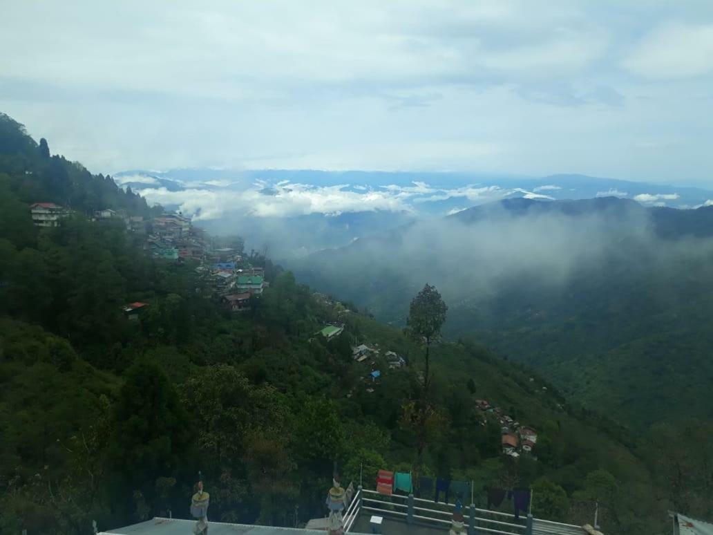 Vamoose Quaint Wood Cottage Darjeeling  Exterior foto